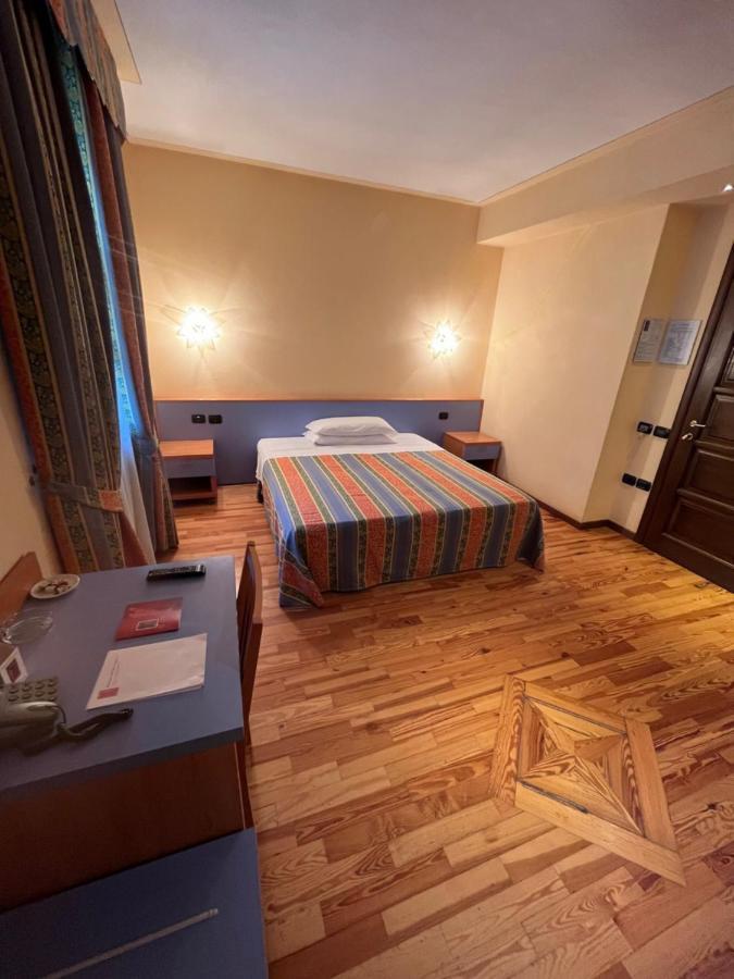 Hotel Ristorante Del Peso San Michele Mondovi Kültér fotó